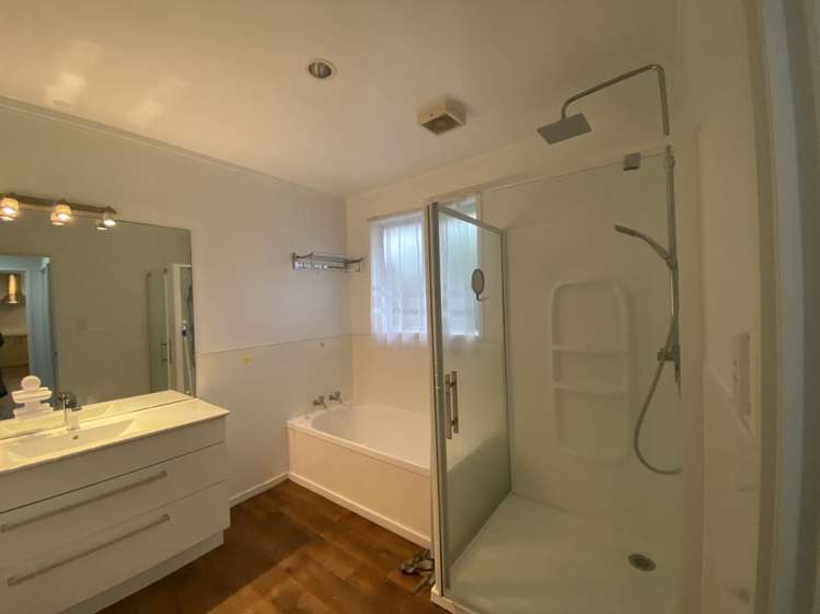 4 Trojan Crescent New Lynn_10