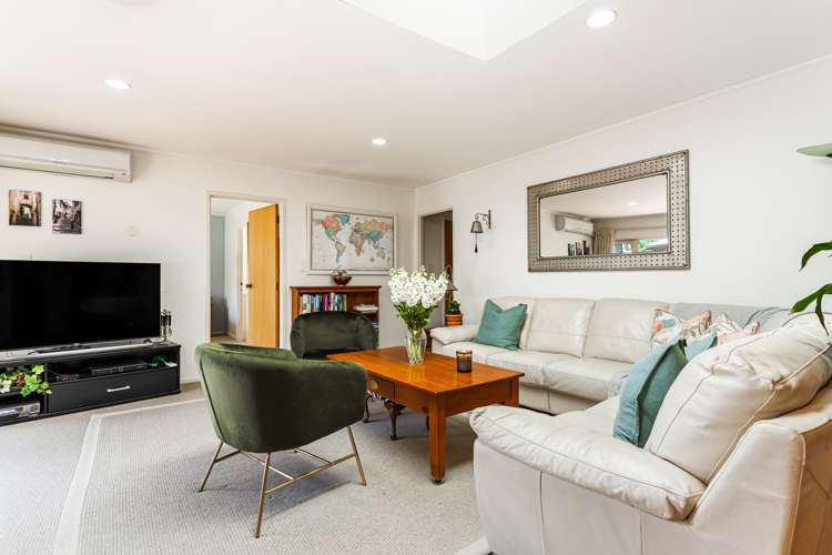 23 Woodfern Crescent Titirangi_8