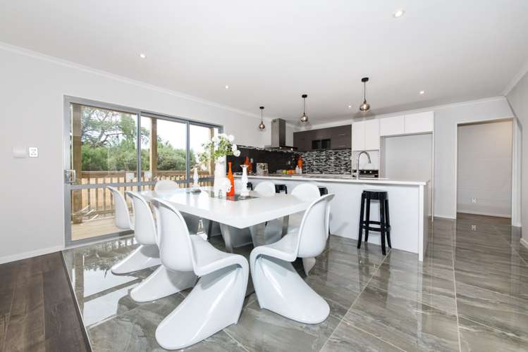 12a Woodglen Road Glen Eden_18