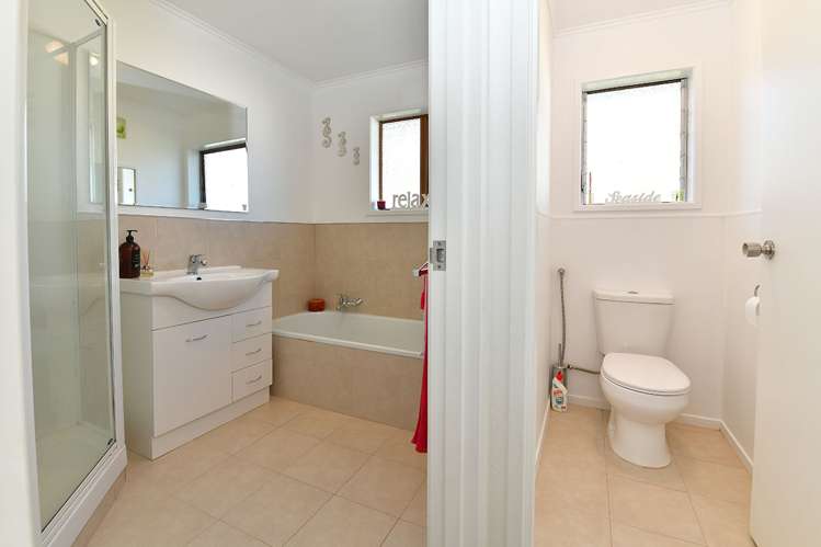 2/92 Florence Avenue Orewa_12