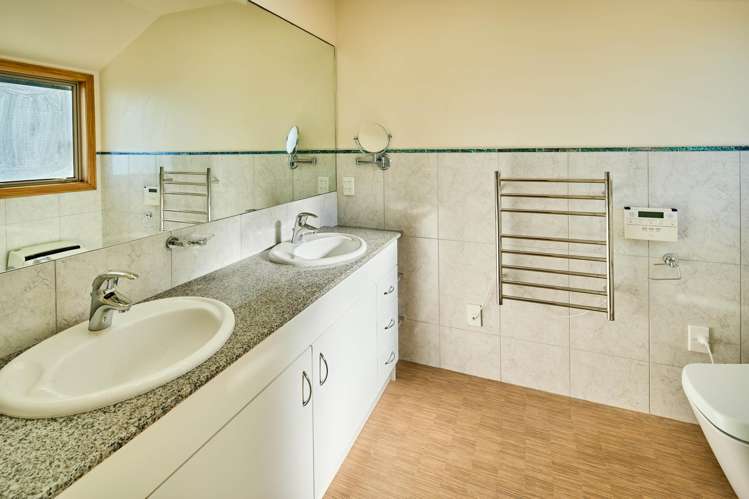 3 Ocean Parade Pukerua Bay_12