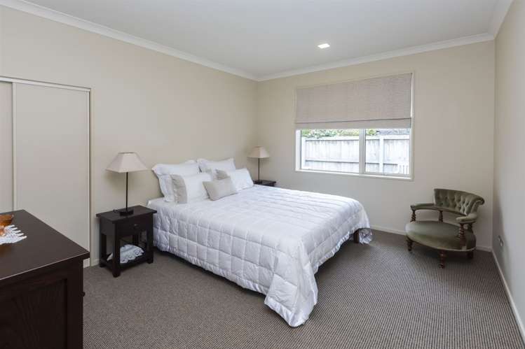 30 Applefield Court Northwood_16