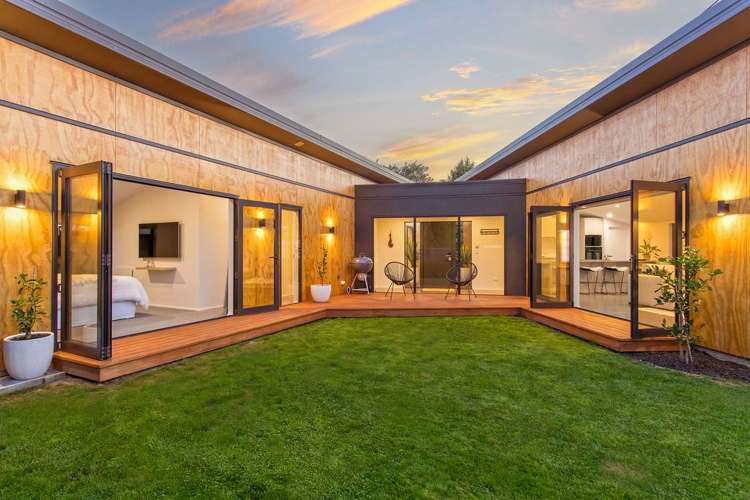 98 Osborne Street Waltham_1