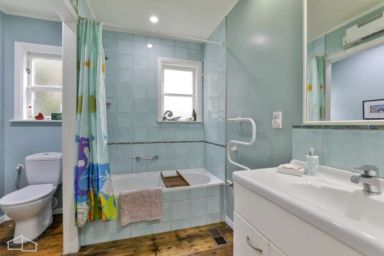 54 Clayburn Road Glen Eden_10