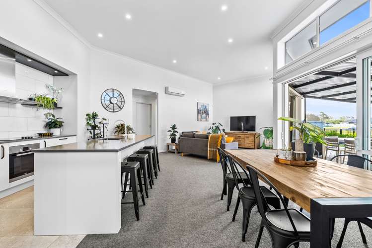 42 Waitemata Drive One Tree Point_5