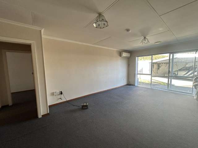 11 Redbridge Lane 1551_2