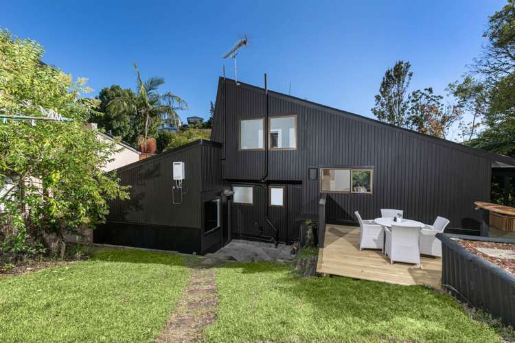 1/24 Wisteria Way Mairangi Bay_34