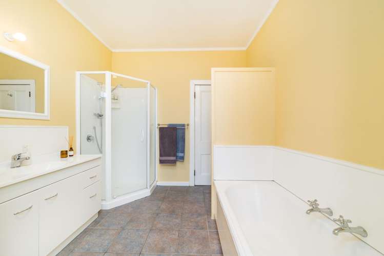 111 Derby Street Feilding_22