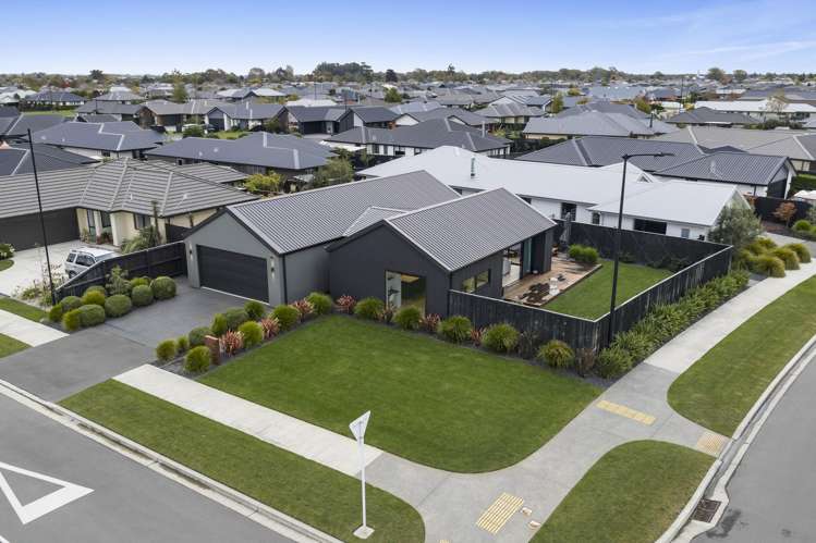 13 Halpin Drive Lincoln_24