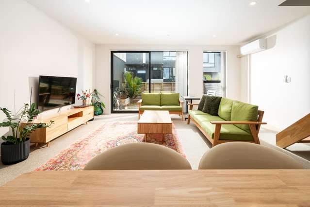 2/210 Karori Road Karori_4
