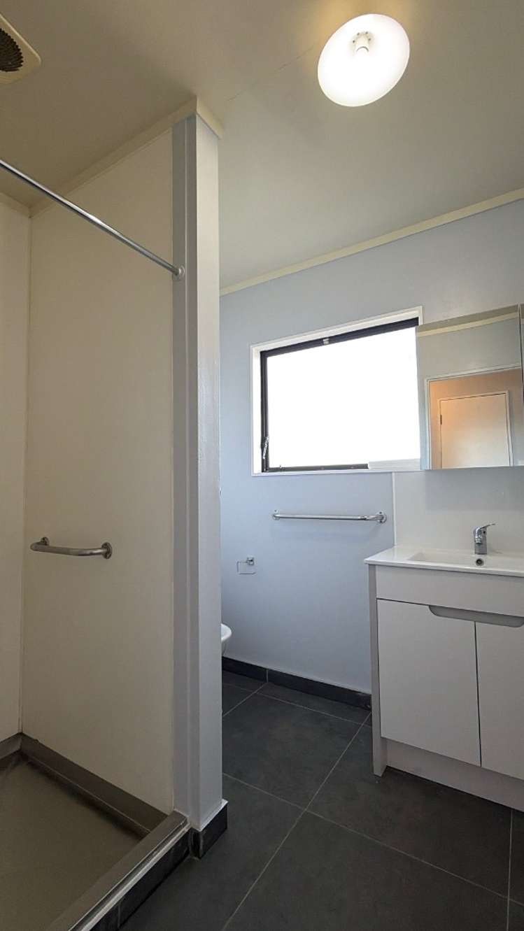 21B Laurence Street Gate Pa_6