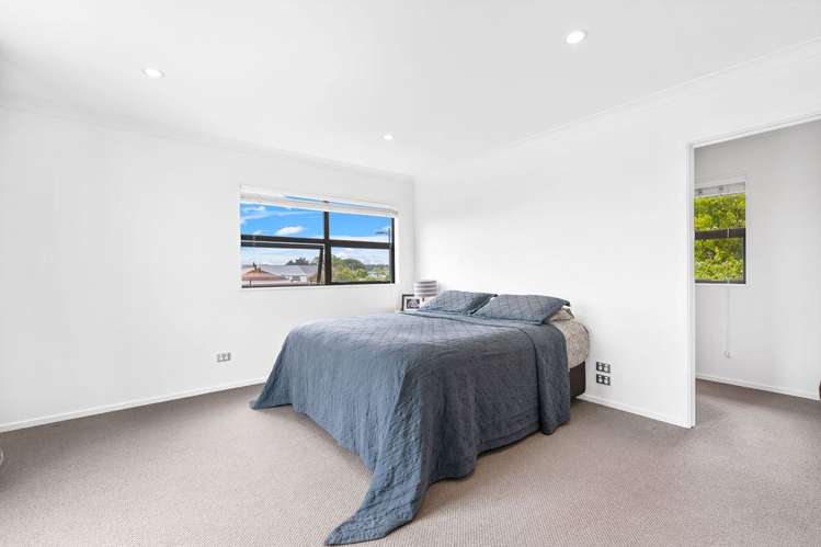 2 Araucana Way Burwood_12