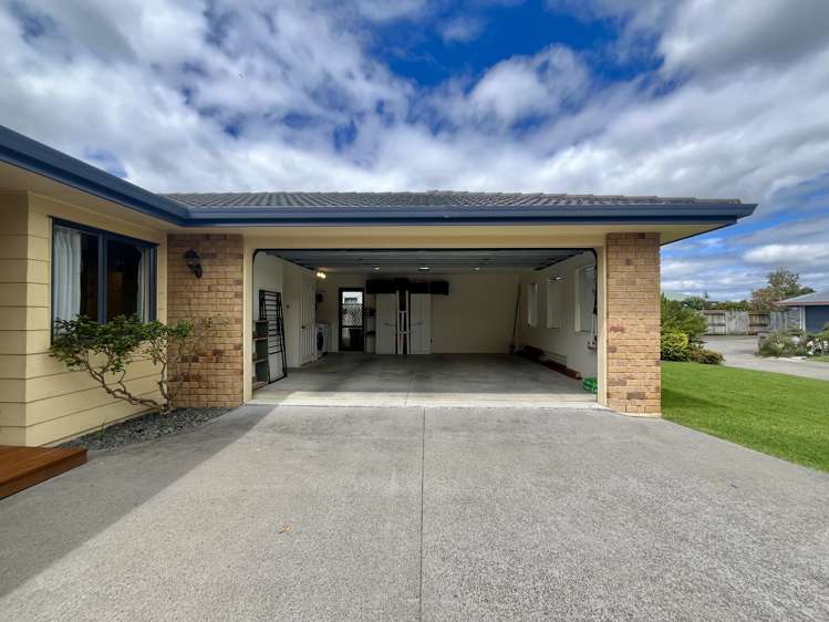 35 Edgewater Grove Whakatane_1