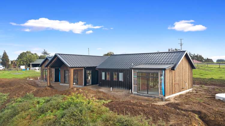 53 Fletcher Road Ngahinapouri_4