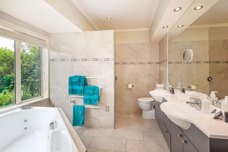 208 Cavendish Road Casebrook_12