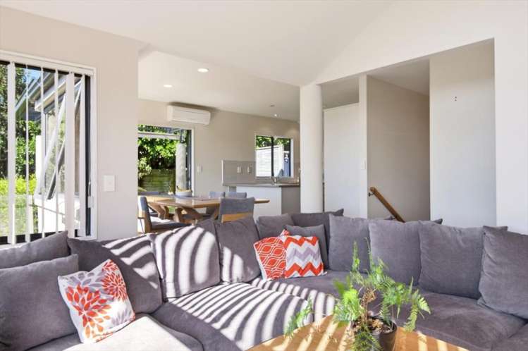 9 Astor Place Welcome Bay_13