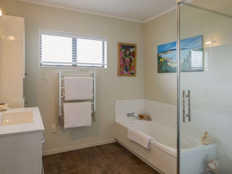 104 Tutere Street Waikanae Beach_8