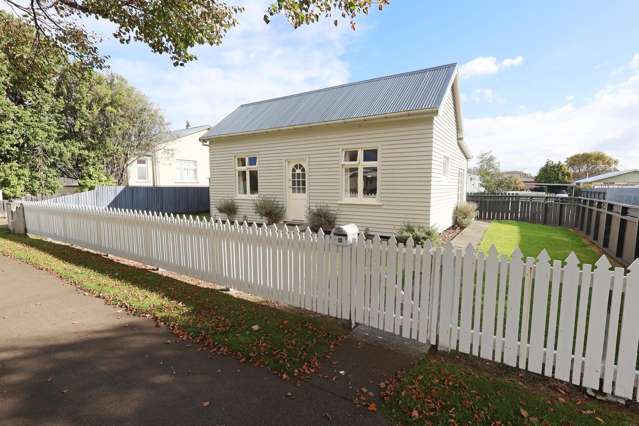 Charming Cottage with Investment Appeal