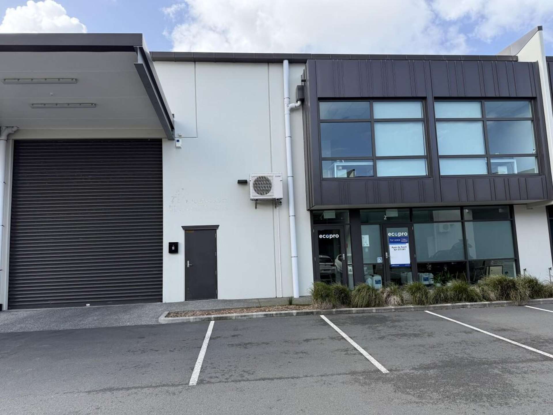 2/4 Rawiri Place Hobsonville_0