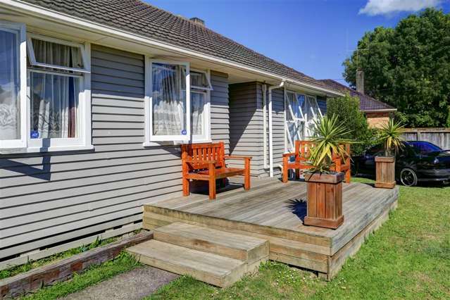 24 Yeats Crescent Fairfield_3