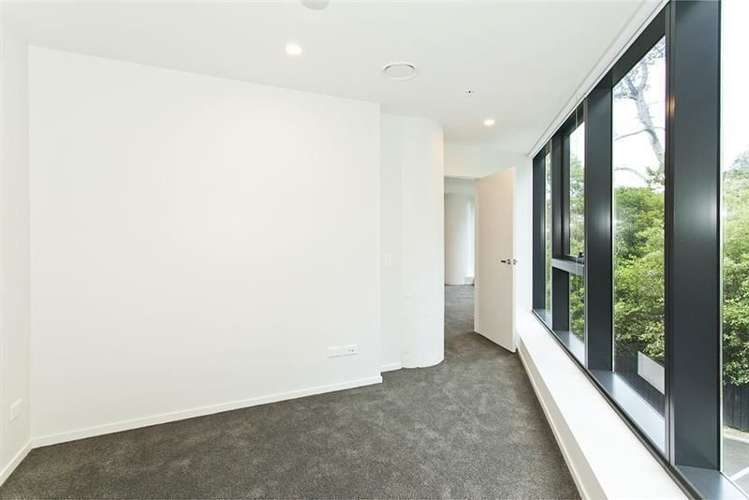 104/18 Saint Martins Lane Grafton_3