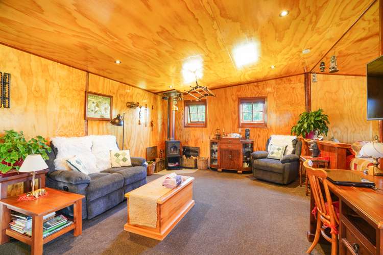 367 Oreti Road Otatara_25