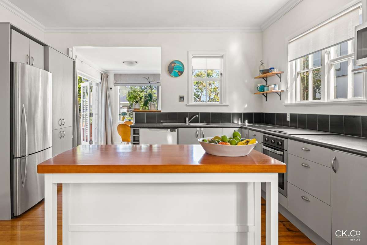 26 Thornycroft Avenue_1