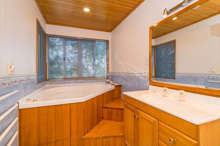 13 Waikana Street Broad Bay_10