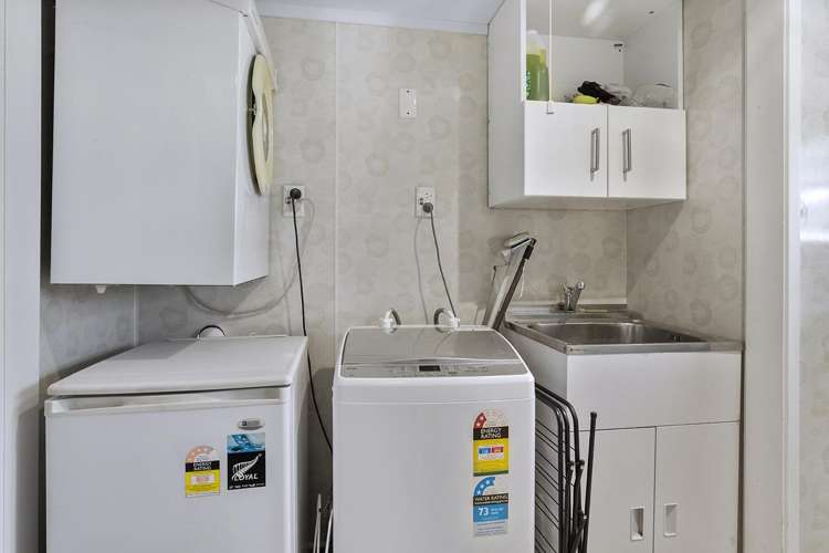 2/10 Hunter Street Hamilton Lake_8