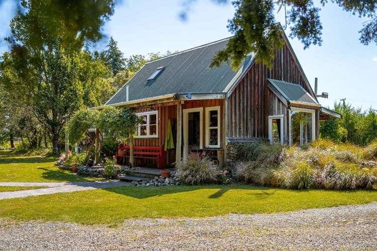 27 Tararua Drive Upper Plain_9