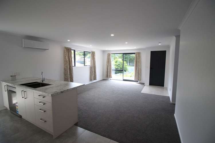 12A Grayson Avenue Mangakakahi_3