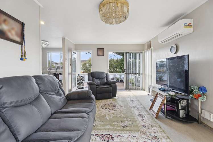 44 Sharland Avenue Manurewa_13