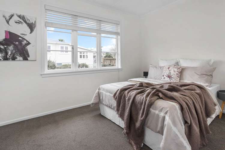 64 Archibald Road Kelston_9