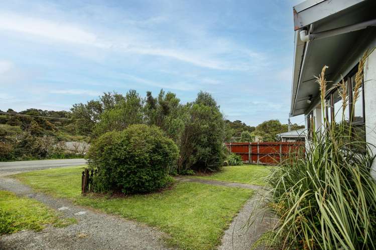 33 Main Road Stewart Island_32