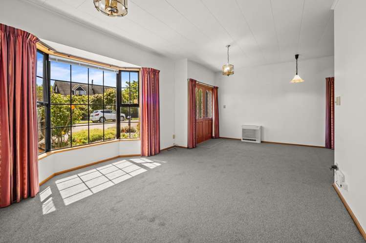 9 Churchill Avenue Allenton_5