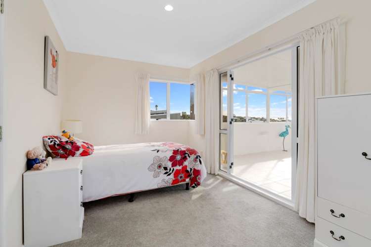 20 Clansman Terrace Gulf Harbour_16