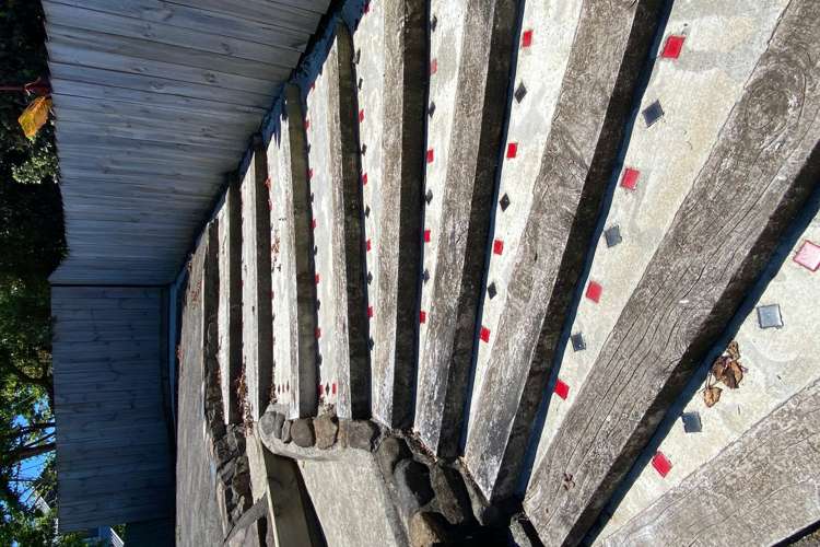 905 Sealey Street Thames_16