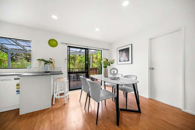 2/4 Harkin Close Albany_6