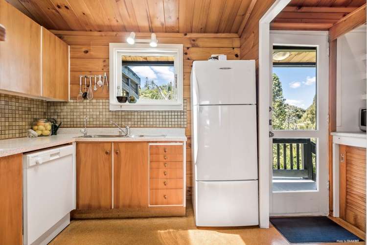 2 Valkyria Place Beach Haven_5