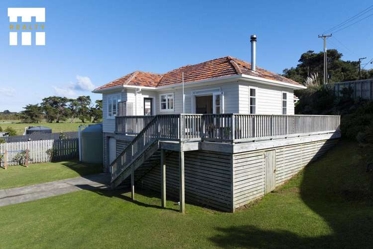 4 Waterside Way_2