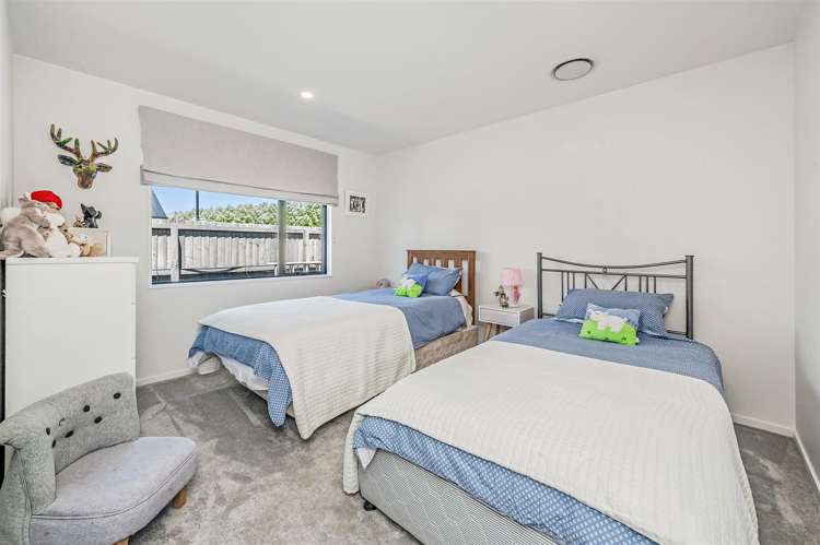 65 Southfield Drive Lincoln_13