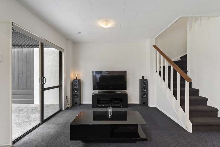 1/29 Lambrown Drive Totara Vale_8