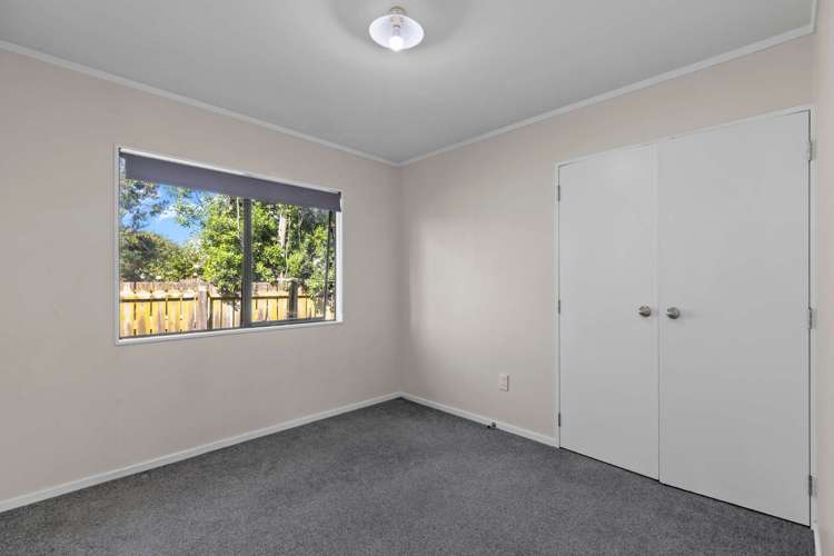 28 Barneys Farm Road Clendon Park_5