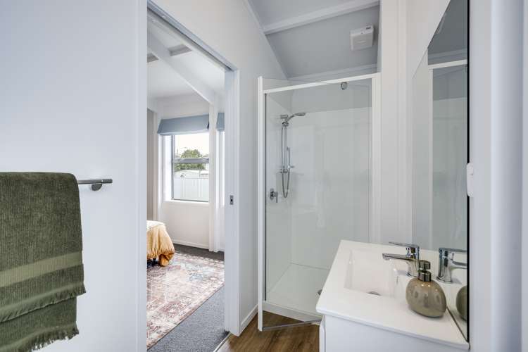 1012 Willowpark Road North Mayfair_14