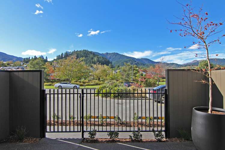 6 Chisholm Crescent_1