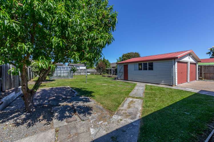 90 Neill Street Hornby_13