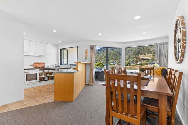 10/45 Beach Road Waikawa_12