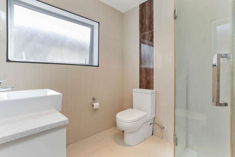 5 Palazzo Close Flat Bush_19