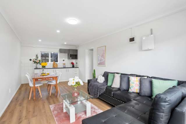 2/4029 Great North Road Glen Eden_3