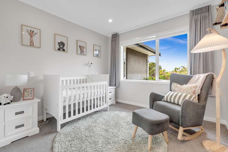 13 Otaota Way Flat Bush_21